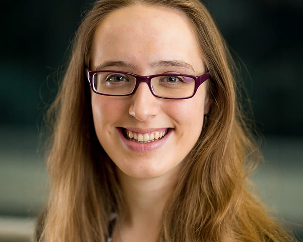 Dr. Fiona Coutts Headshot